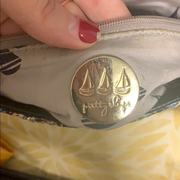 Fun Pattern Clutch - Picture 3 of 4